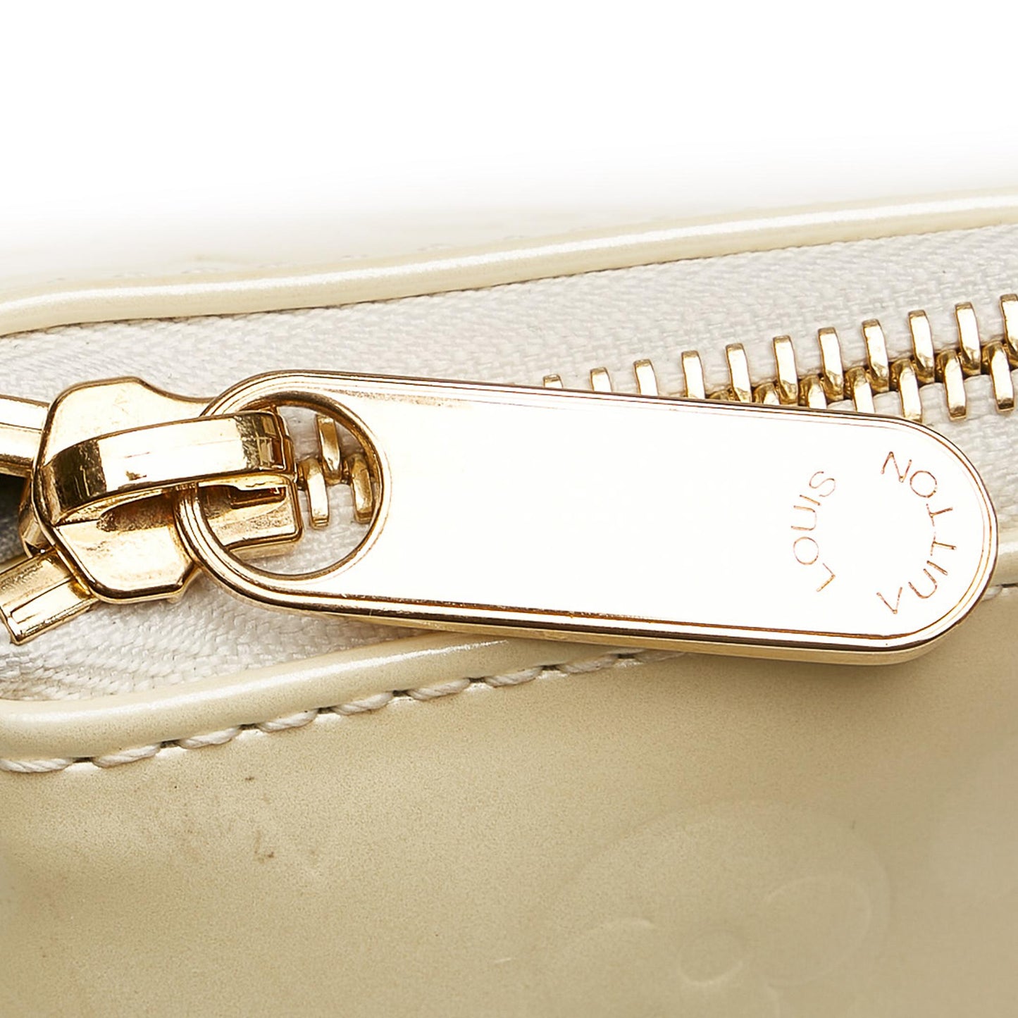 Louis Vuitton Vernis Rosewood (SHG-29152)