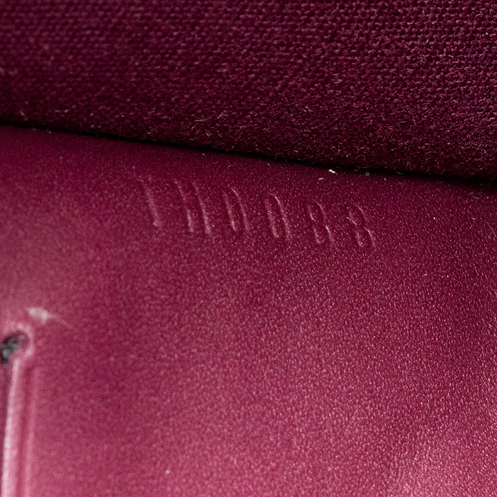 Louis Vuitton Vernis Sunset Boulevard Clutch (SHF-19813)
