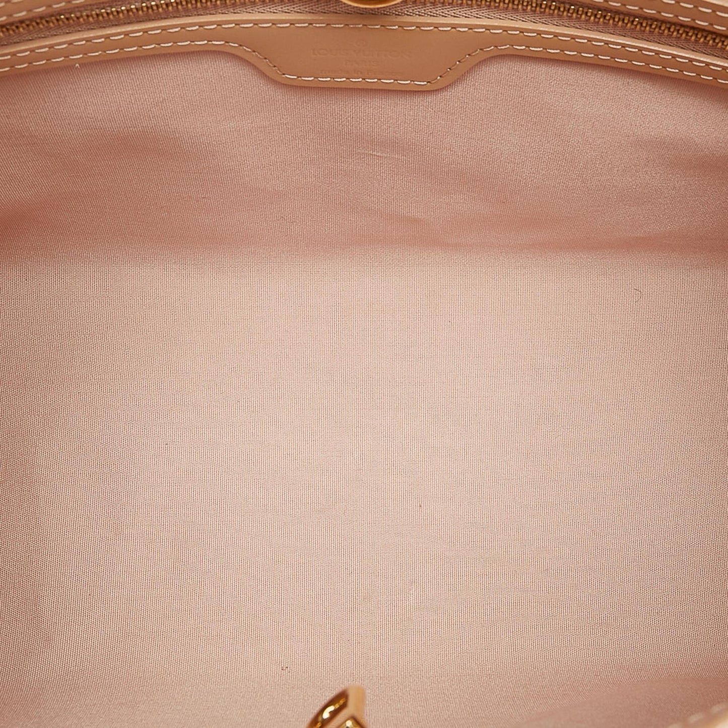 Louis Vuitton Vernis Wilshire PM (SHG-27789)