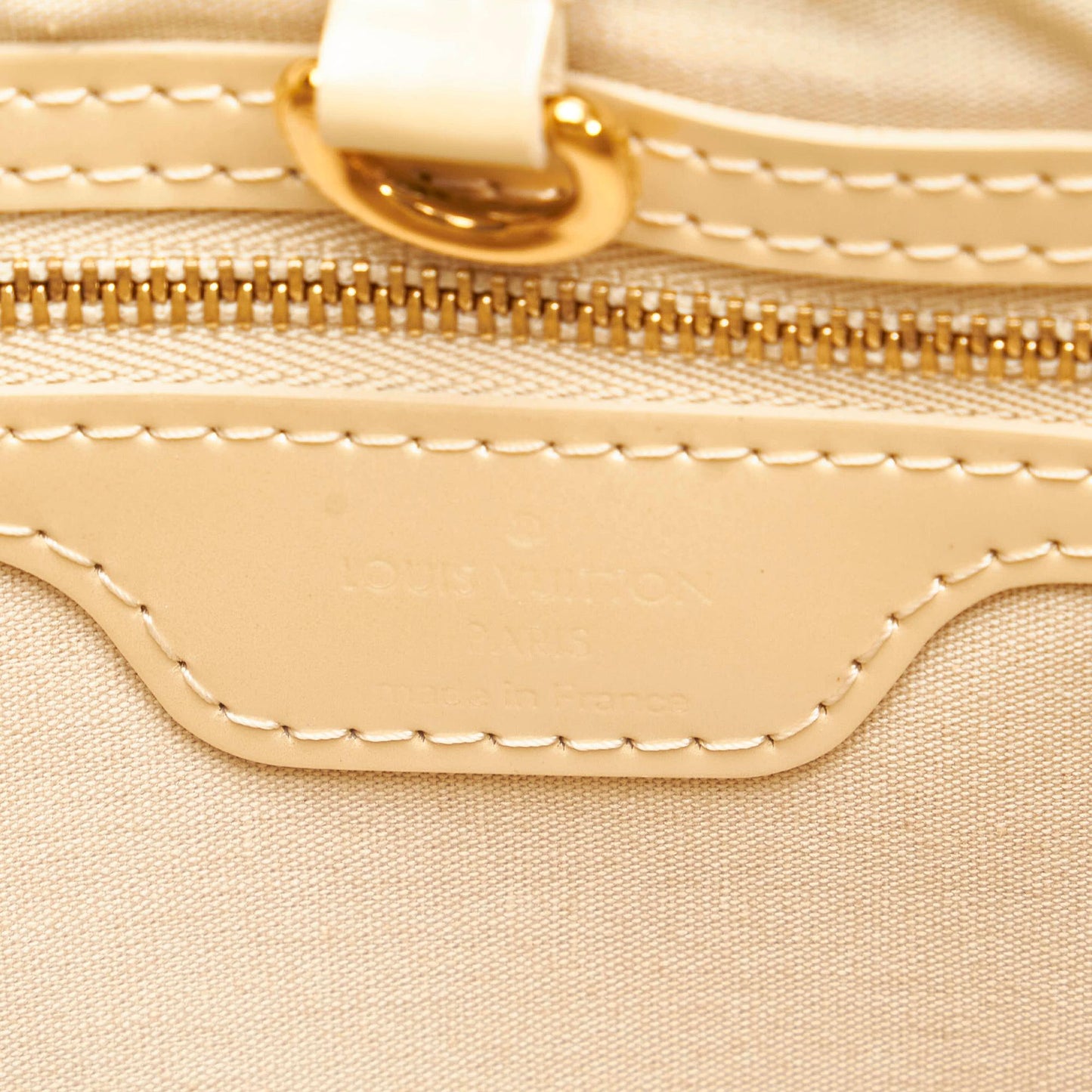 Louis Vuitton Vernis Wilshire PM (SHG-28203)