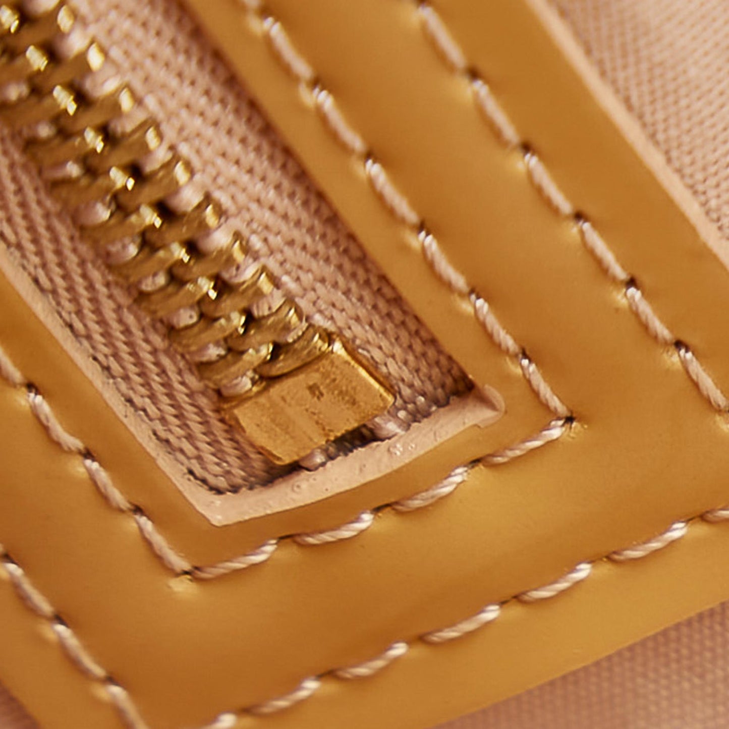 Louis Vuitton Vernis Wilshire PM (SHG-31830)