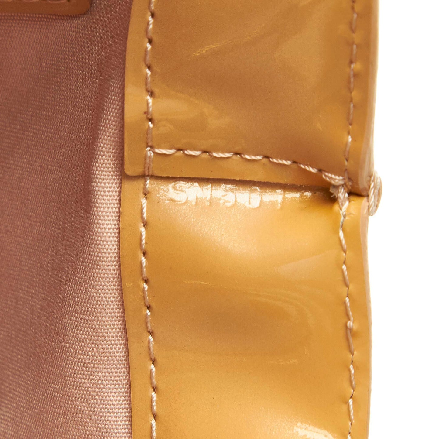 Louis Vuitton Vernis Wilshire PM (SHG-32142)