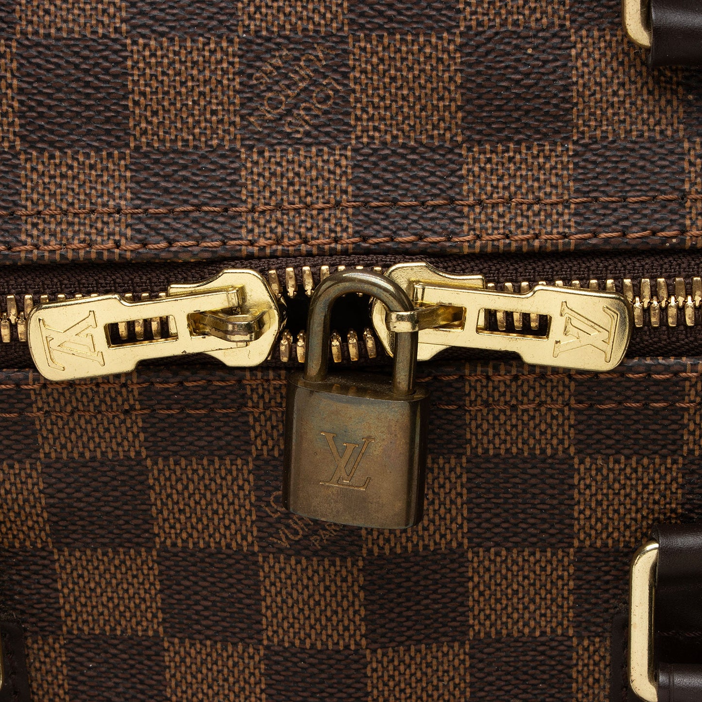 Louis Vuitton Vintage Damier Ebene Grimaud Travel Bag (SHF-QRGkEL)