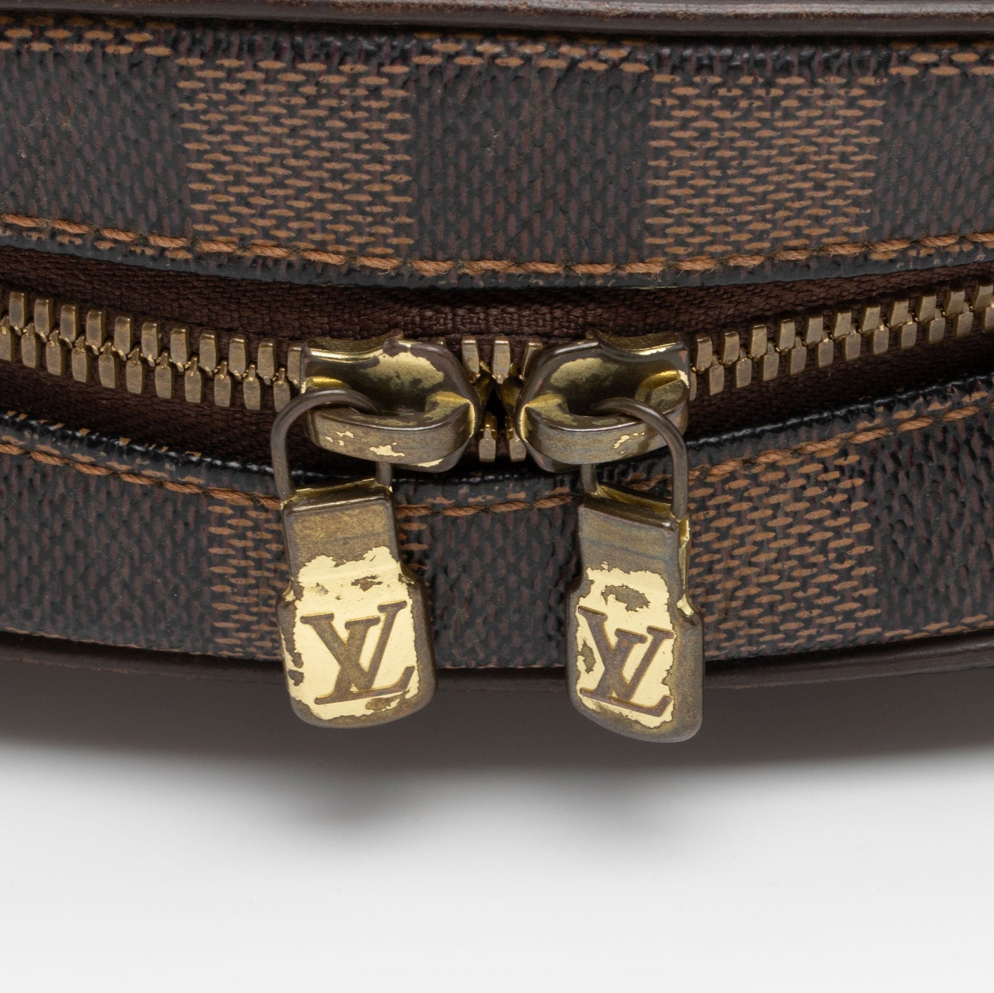 Louis Vuitton Vintage Damier Ebene Ipanema PM Shoulder Bag (SHF-ylSA8b)