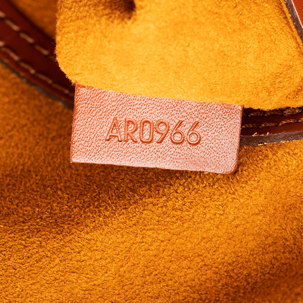 Louis Vuitton Vintage Epi Leather Alma PM Satchel (SHF-19832)