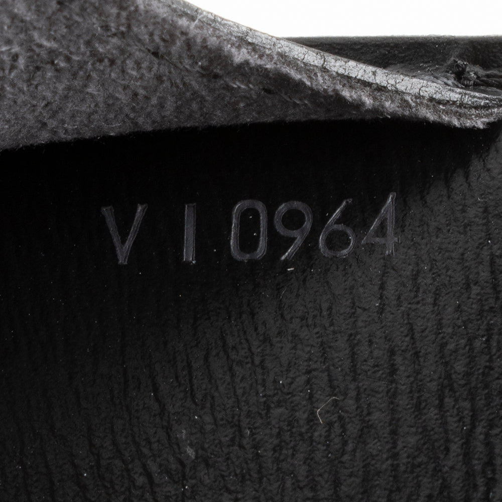 Louis Vuitton Vintage Epi Leather Cluny Shoulder Bag (SHF-15940)