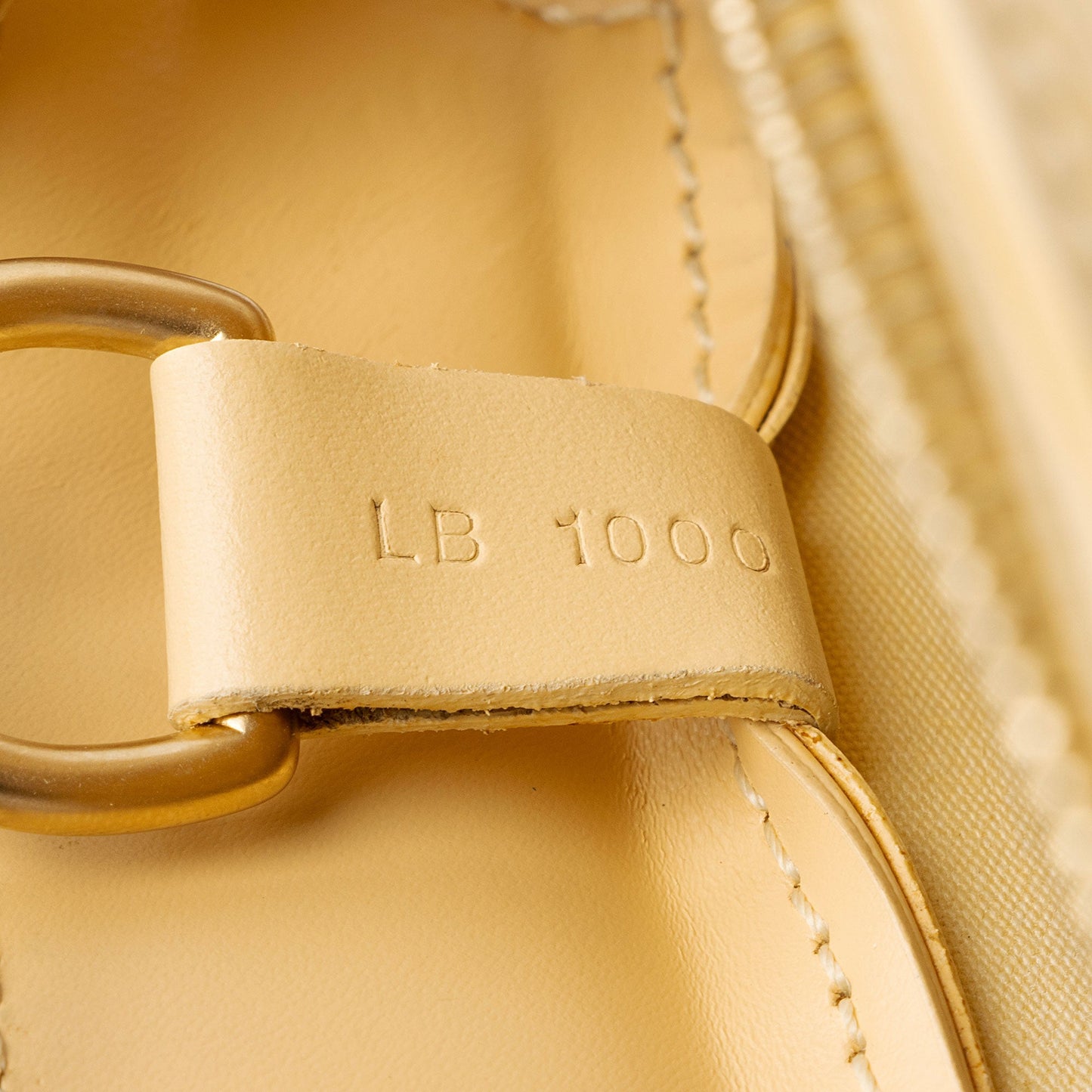 Louis Vuitton Vintage Epi Leather Croisette PM Shoulder Bag (SHF-eummJM)