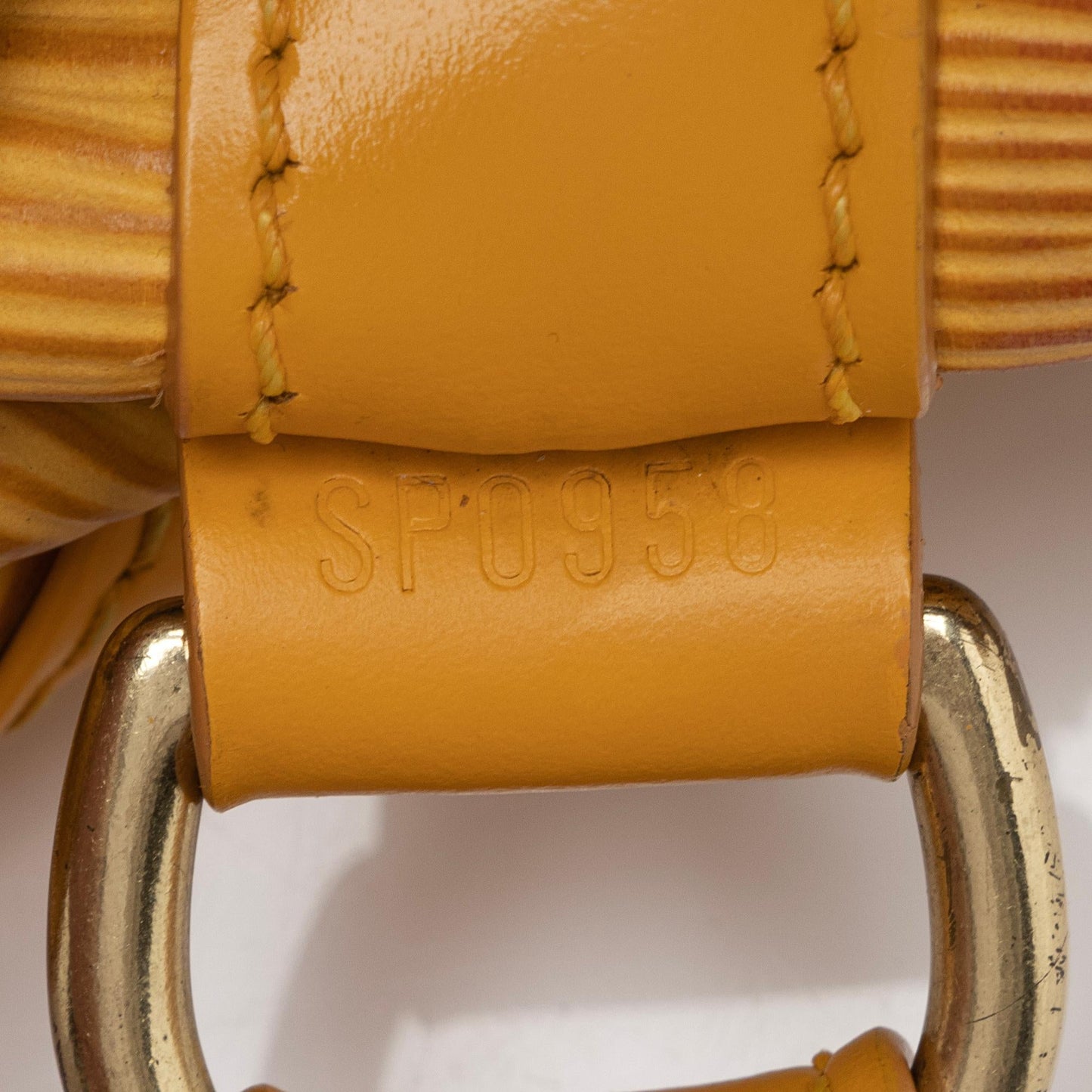 Louis Vuitton Vintage Epi Leather Noe Shoulder Bag (SHF-9zaWe9)