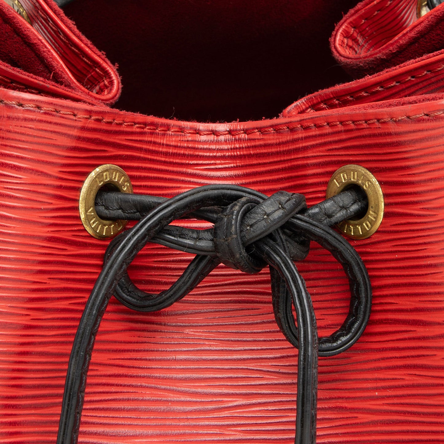 Louis Vuitton Vintage Epi Leather Petit Noe Shoulder Bag (SHF-mVfjT0)