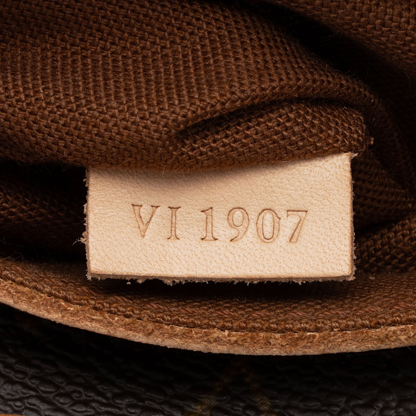 Louis Vuitton Vintage Monogram Canvas Alma PM Satchel (SHF-OnswEh)