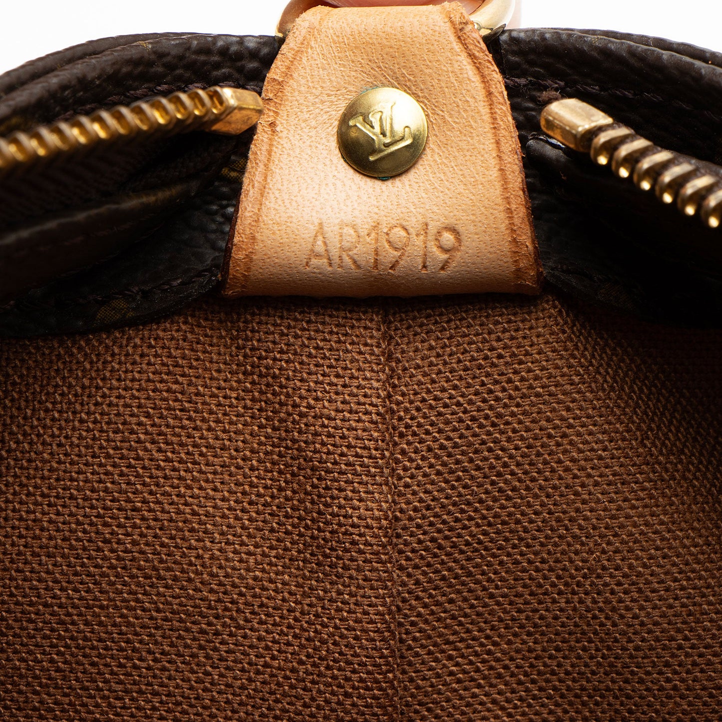 Louis Vuitton Vintage Monogram Canvas Cabas Mezzo Tote (SHF-eAxo1e)