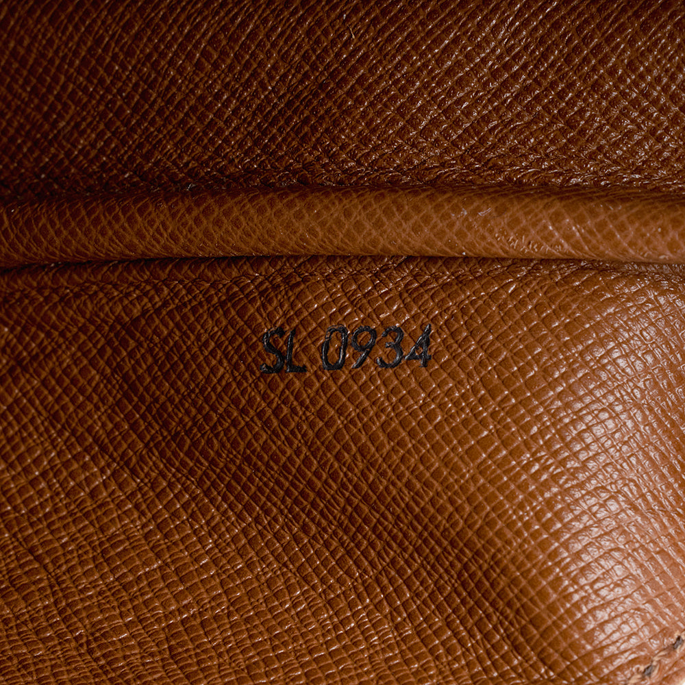 Louis Vuitton Vintage Monogram Canvas Cartouchiere GM Shoulder Bag -  (SHF-16651)