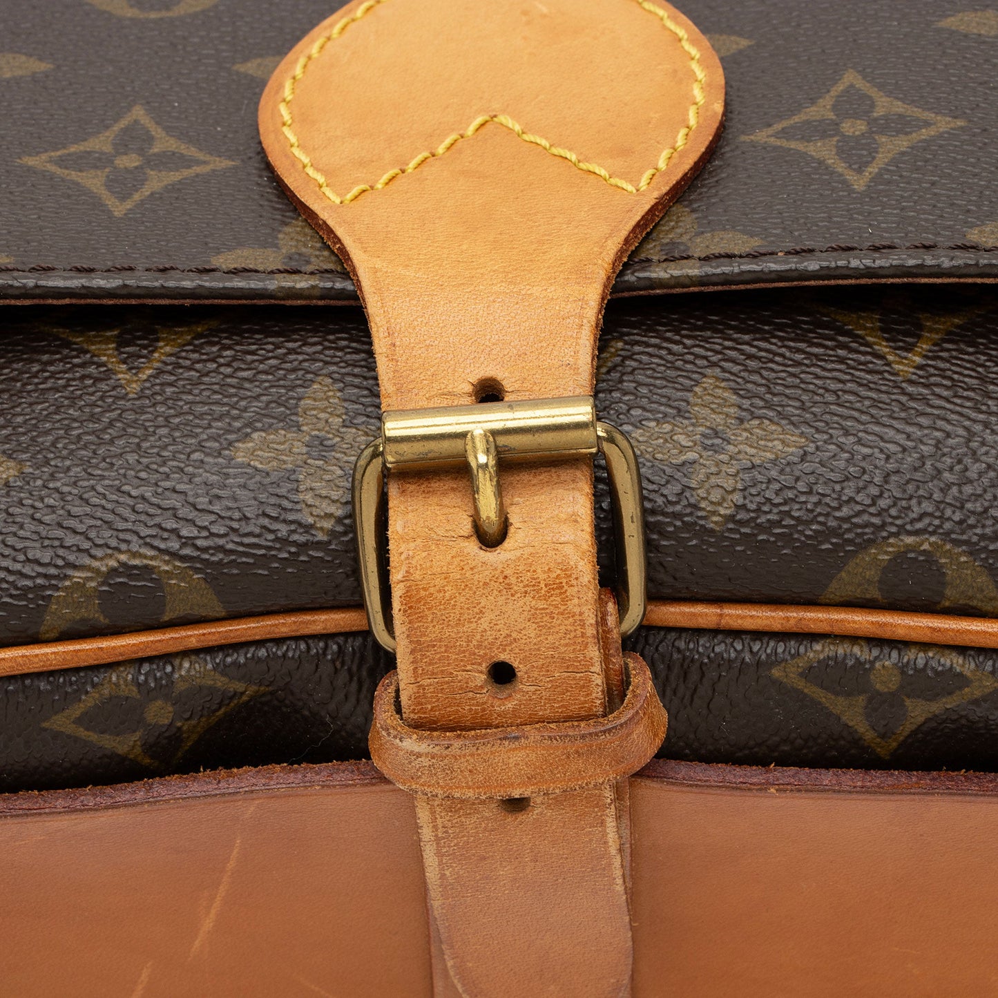 Louis Vuitton Vintage Monogram Canvas Cartouchiere MM Shoulder Bag (SHF-7VUXQB)