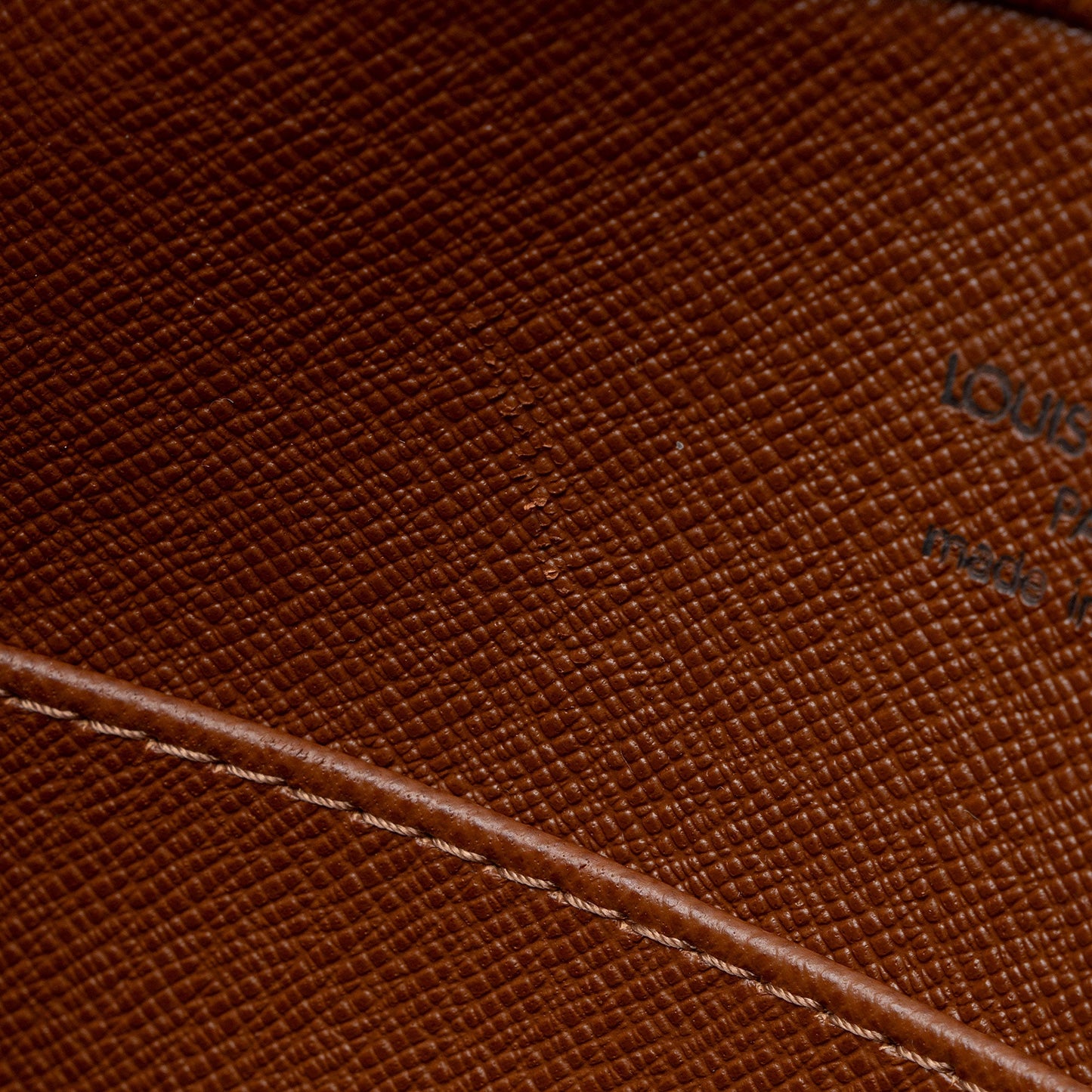 Louis Vuitton Vintage Monogram Canvas Cite MM Shoulder Bag (SHF-Tfnig4)