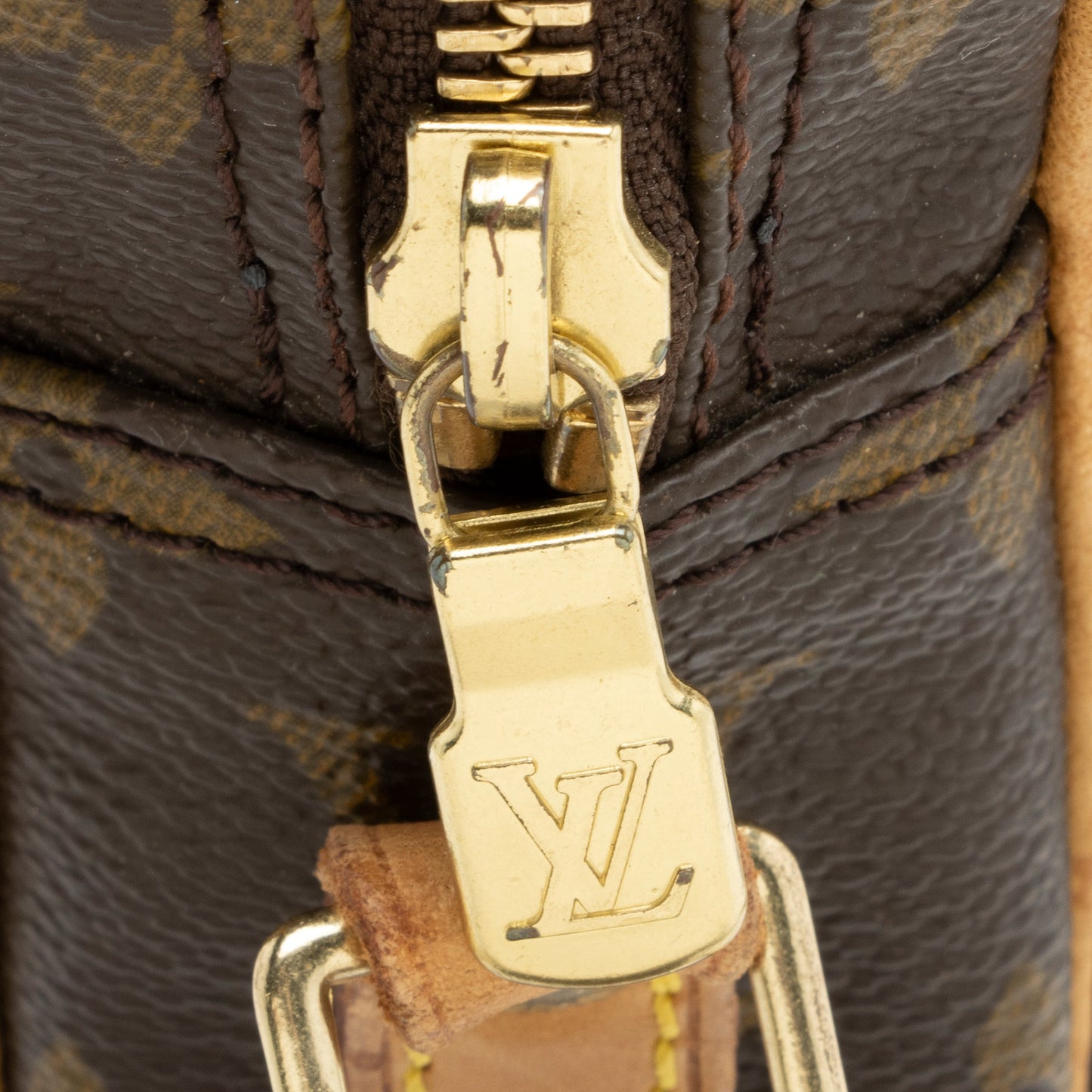 Louis Vuitton Vintage Monogram Canvas Danube Shoulder Bag (SHF-23753)