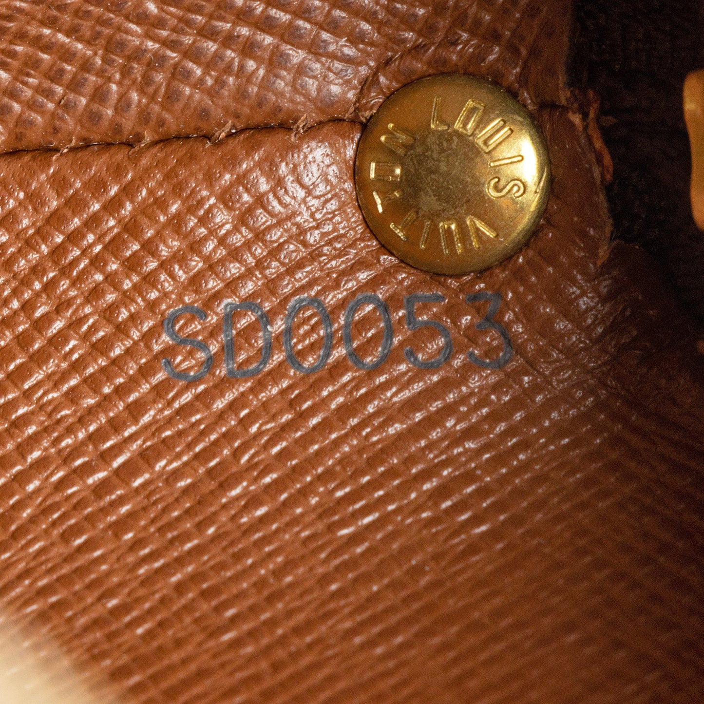 Louis Vuitton Vintage Monogram Canvas Drouot Shoulder Bag (SHF-xmJdvQ)