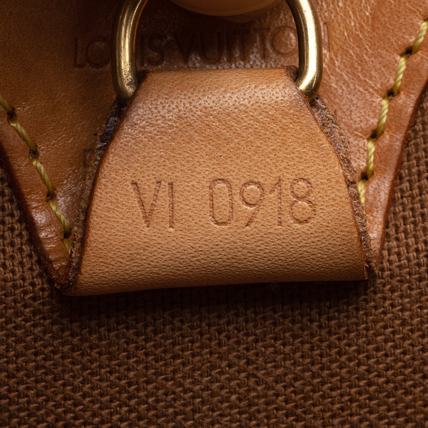 Louis Vuitton Vintage Monogram Canvas Ellipse GM Shoulder Bag (SHF-22733)
