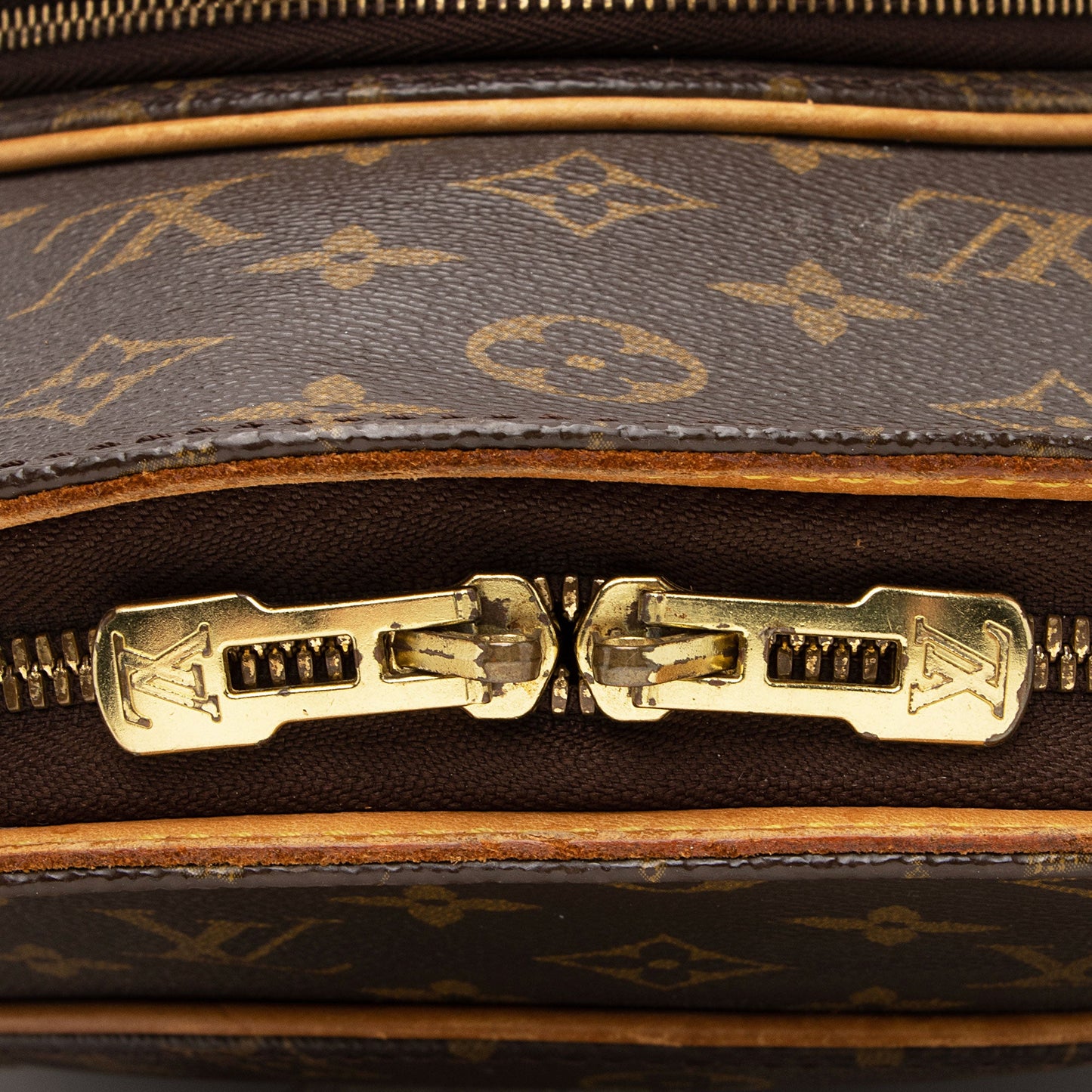 Louis Vuitton Vintage Monogram Canvas Ellipse GM Shoulder Bag (SHF-ax4tVB)