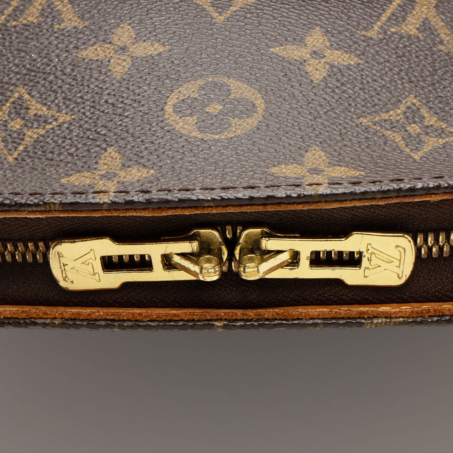 Louis Vuitton Vintage Monogram Canvas Ellipse GM Shoulder Bag