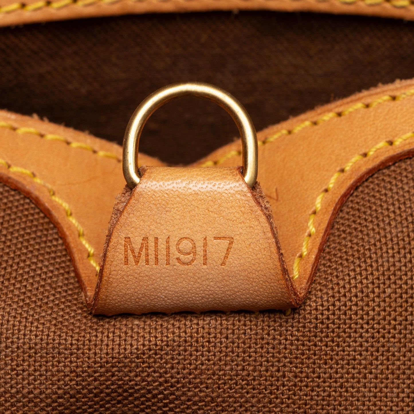 Louis Vuitton Vintage Monogram Canvas Ellipse MM Satchel (SHF-Q5YnDH)