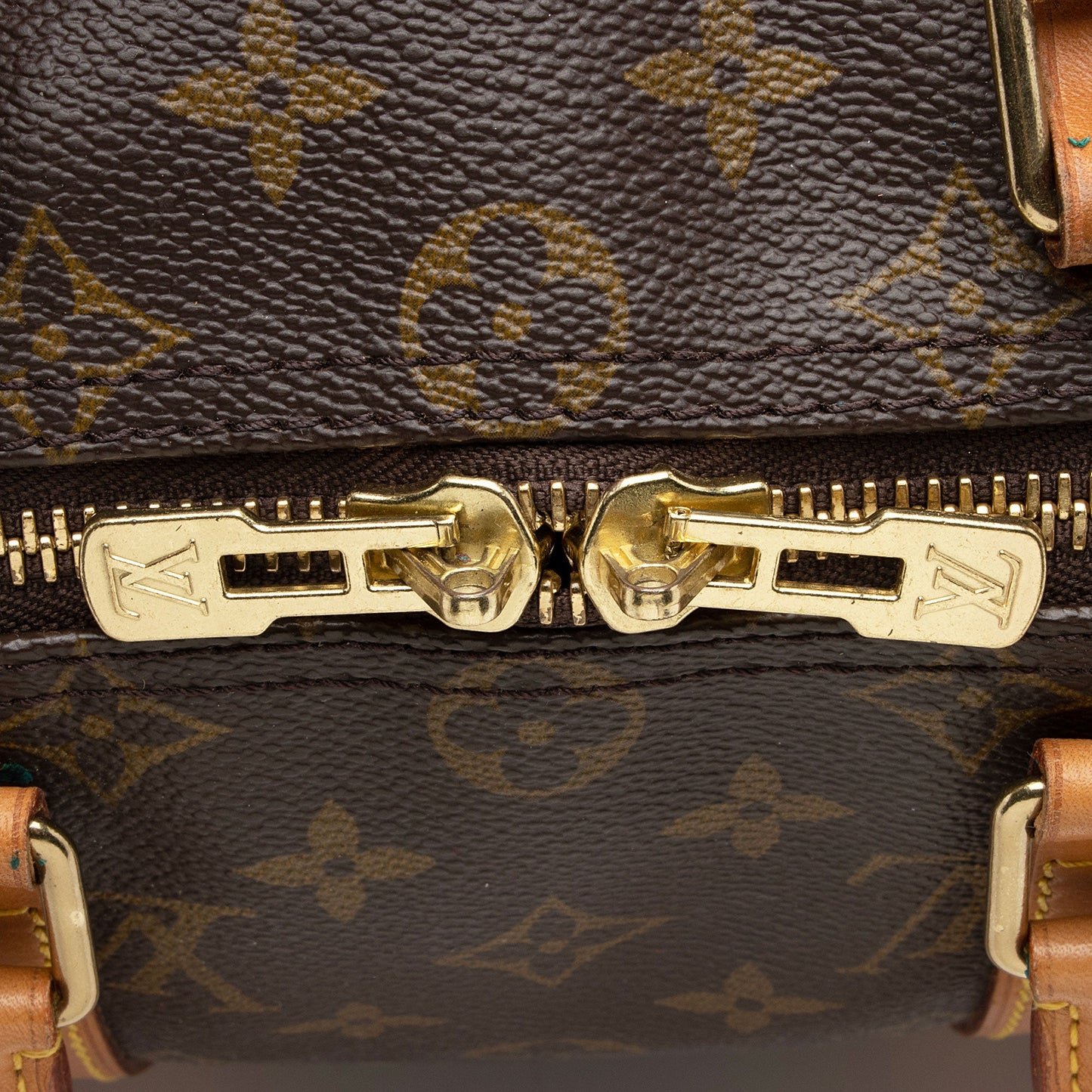 Louis Vuitton Vintage Monogram Canvas Keepall 45 Duffle Bag (SHF-xDEIn1)