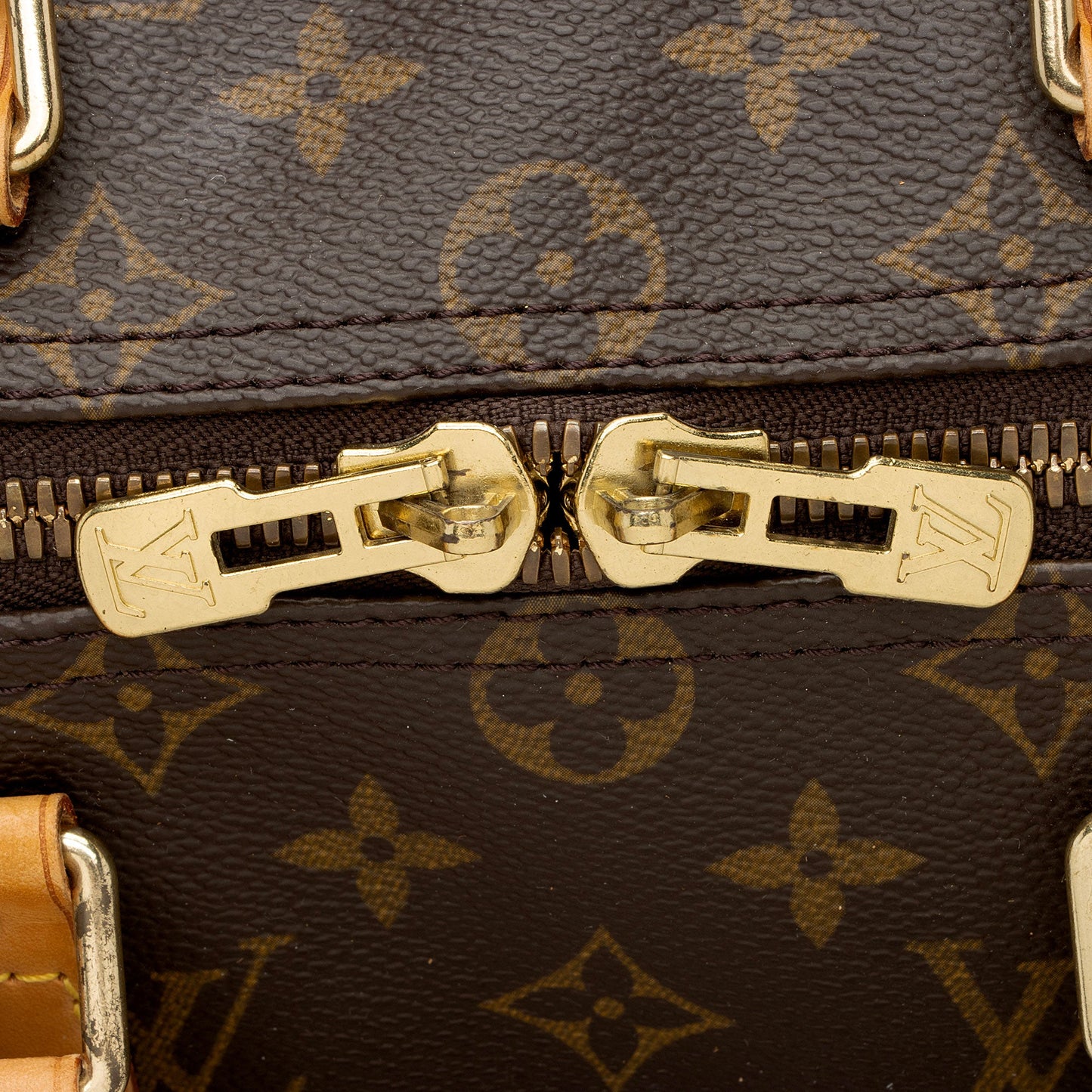 Louis Vuitton Vintage Monogram Canvas Keepall 45 Duffle Bag (SHF-YAHzBU)