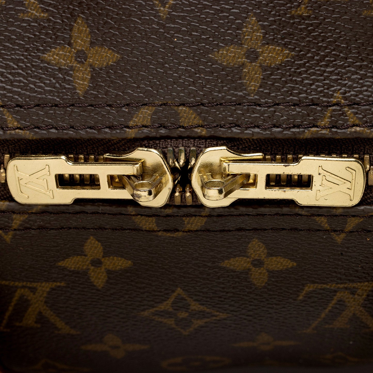 Louis Vuitton Vintage Monogram Canvas Keepall 50 Duffle Bag (SHF-eII6TM)