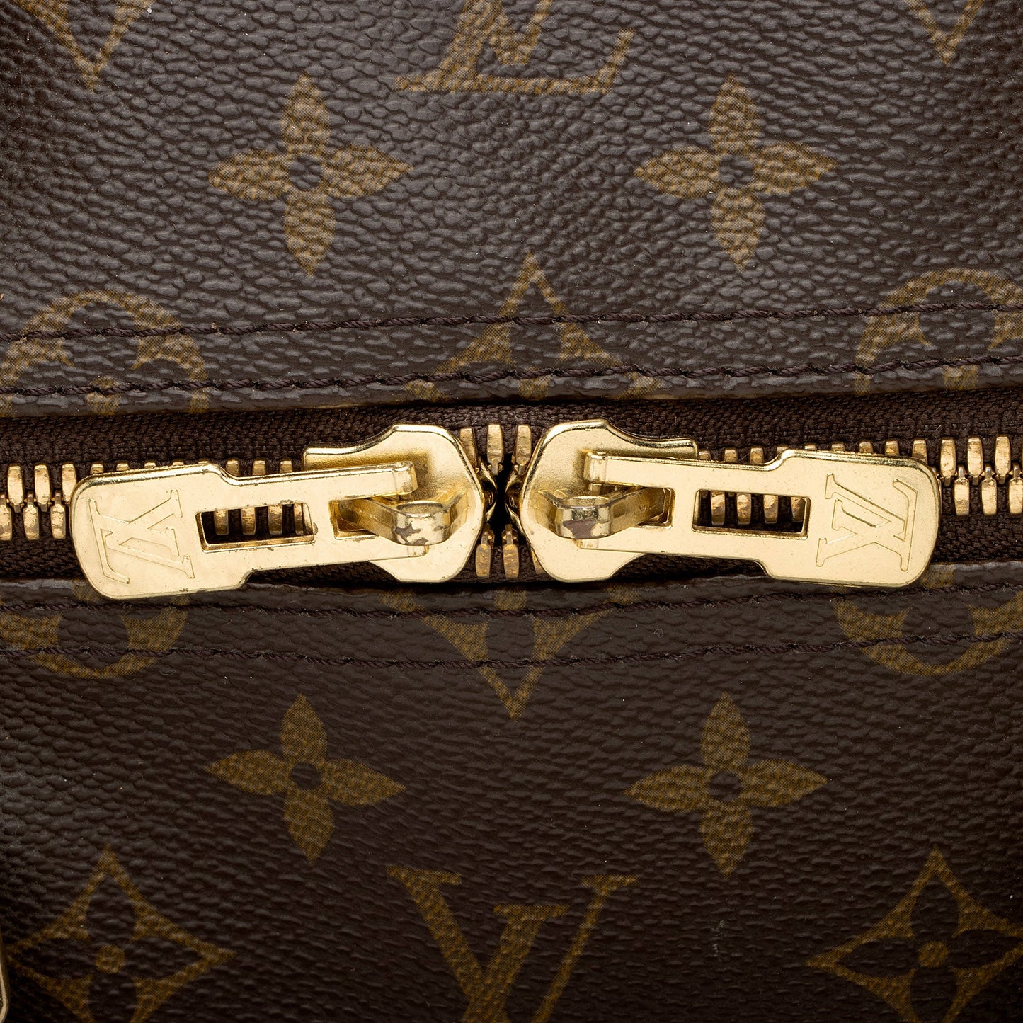 Louis Vuitton Vintage Monogram Canvas Keepall 55 Duffle Bag (SHF-4qC8Sn)