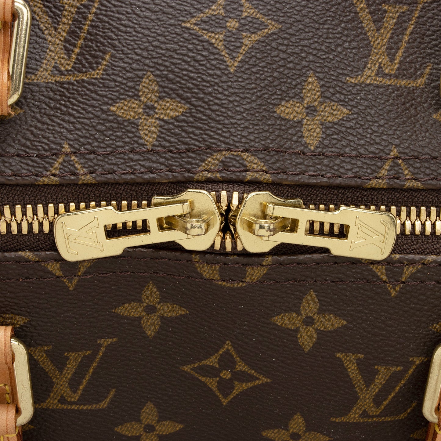 Louis Vuitton Vintage Monogram Canvas Keepall Bandouliere 50 Duffle Bag (SHF-geZCJA)