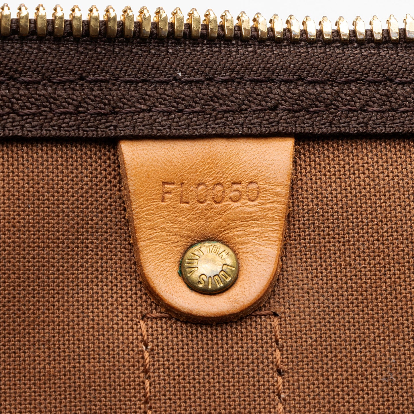 Louis Vuitton Vintage Monogram Canvas Keepall Bandouliere 55 Duffle (SHF-cC9VNm)