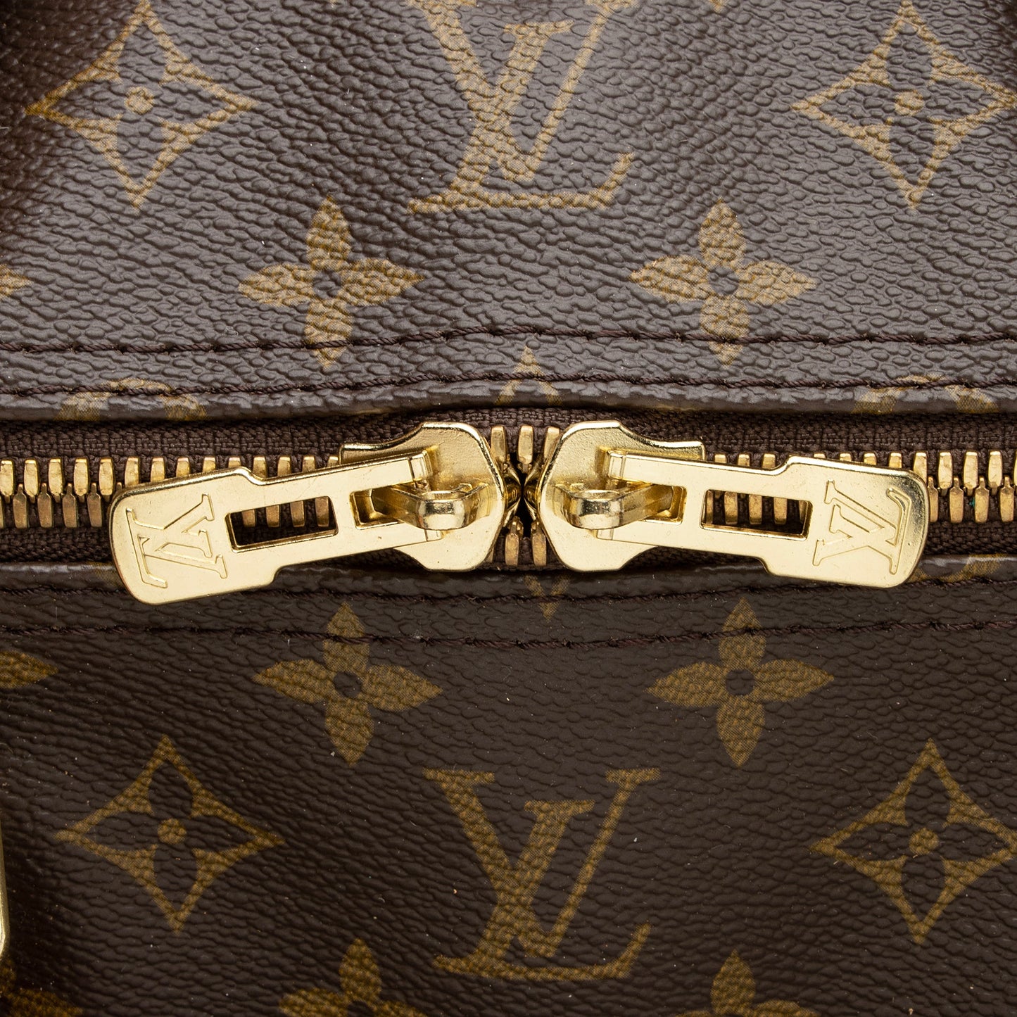 Louis Vuitton Vintage Monogram Canvas Keepall Bandouliere 60 Duffle Bag (SHF-05Mljd)