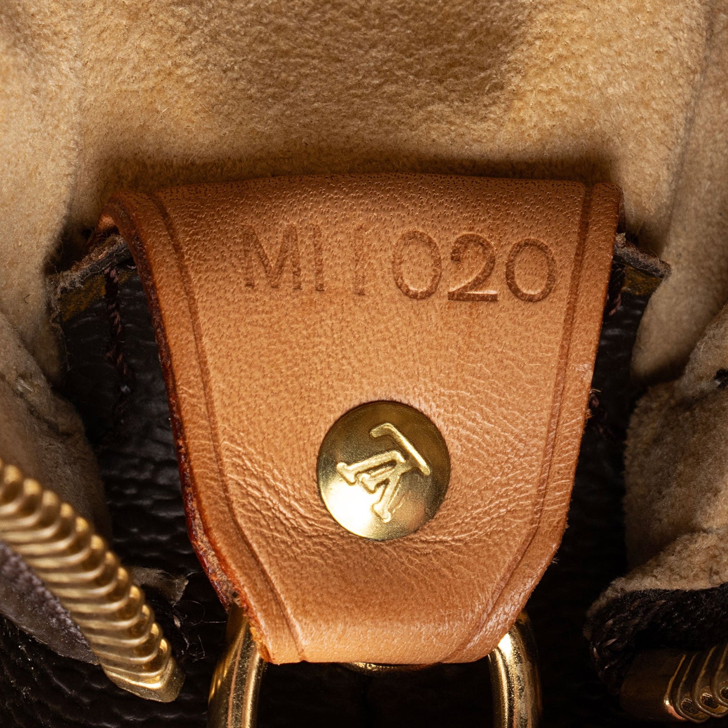 Louis Vuitton Vintage Monogram Canvas Looping GM Shoulder Bag (SHF-r6UvIA)