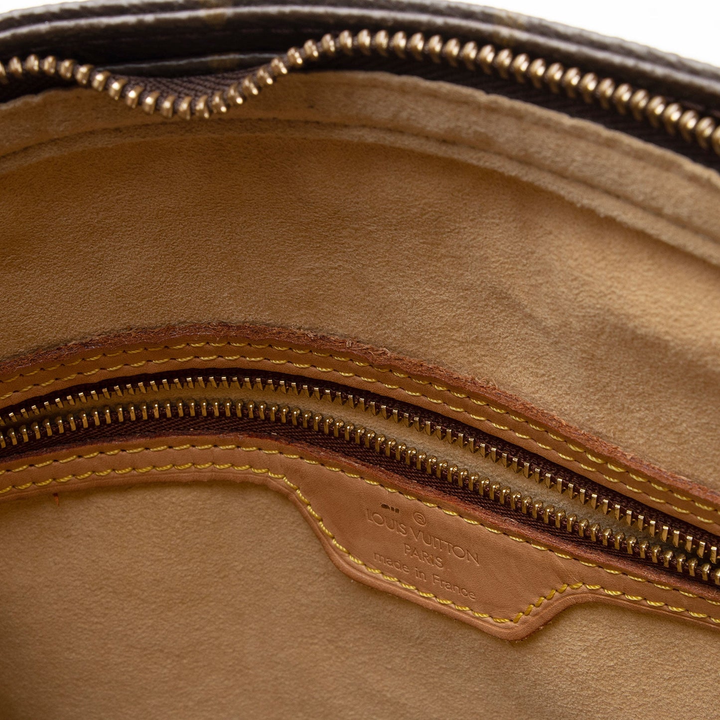 Louis Vuitton Vintage Monogram Canvas Looping GM Shoulder Bag (SHF-r6UvIA)
