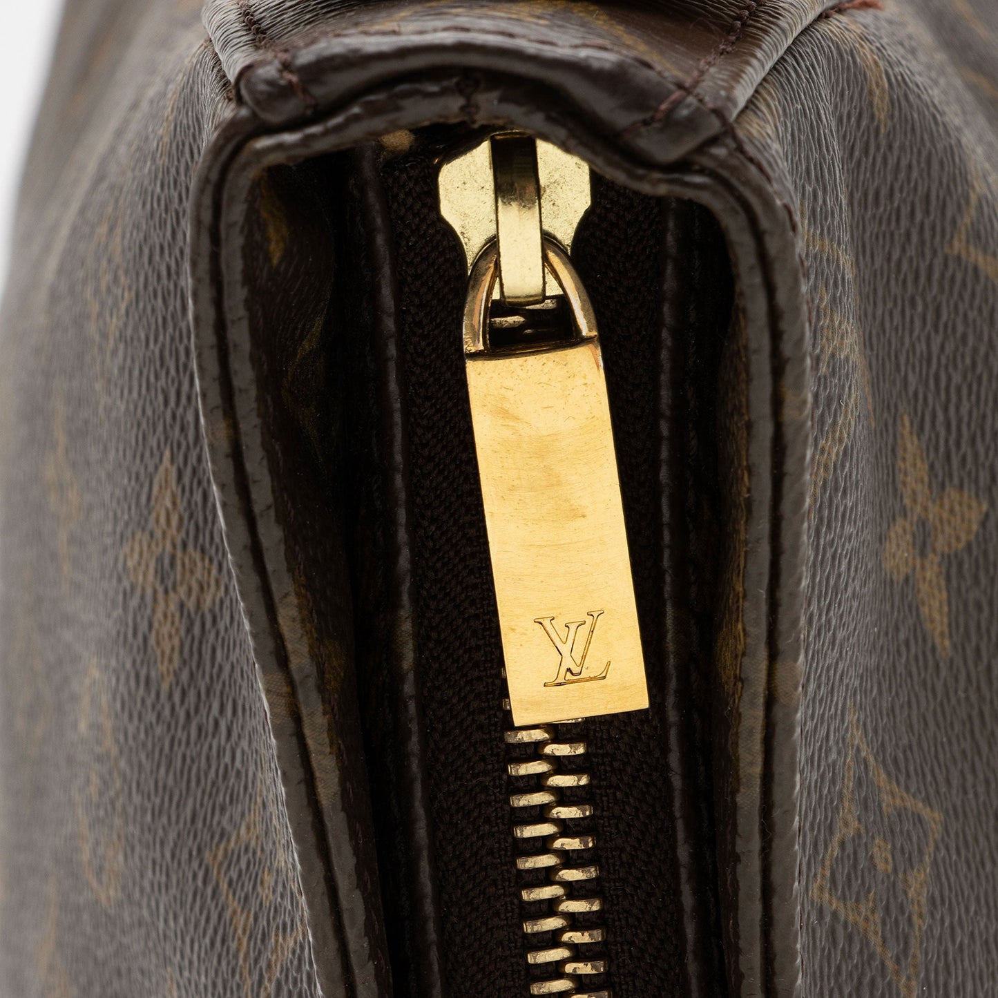 Louis Vuitton Vintage Monogram Canvas Looping GM Shoulder Bag (SHF-geiENj)