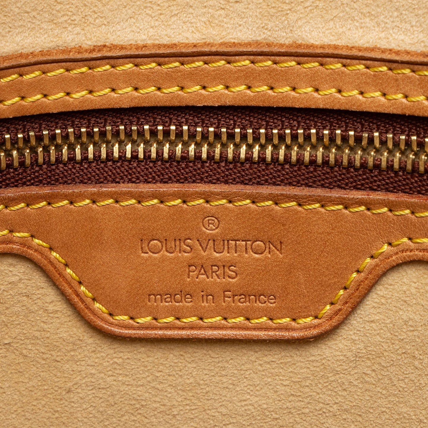 Louis Vuitton Vintage Monogram Canvas Looping GM Shoulder Bag (SHF-cGQjgM)