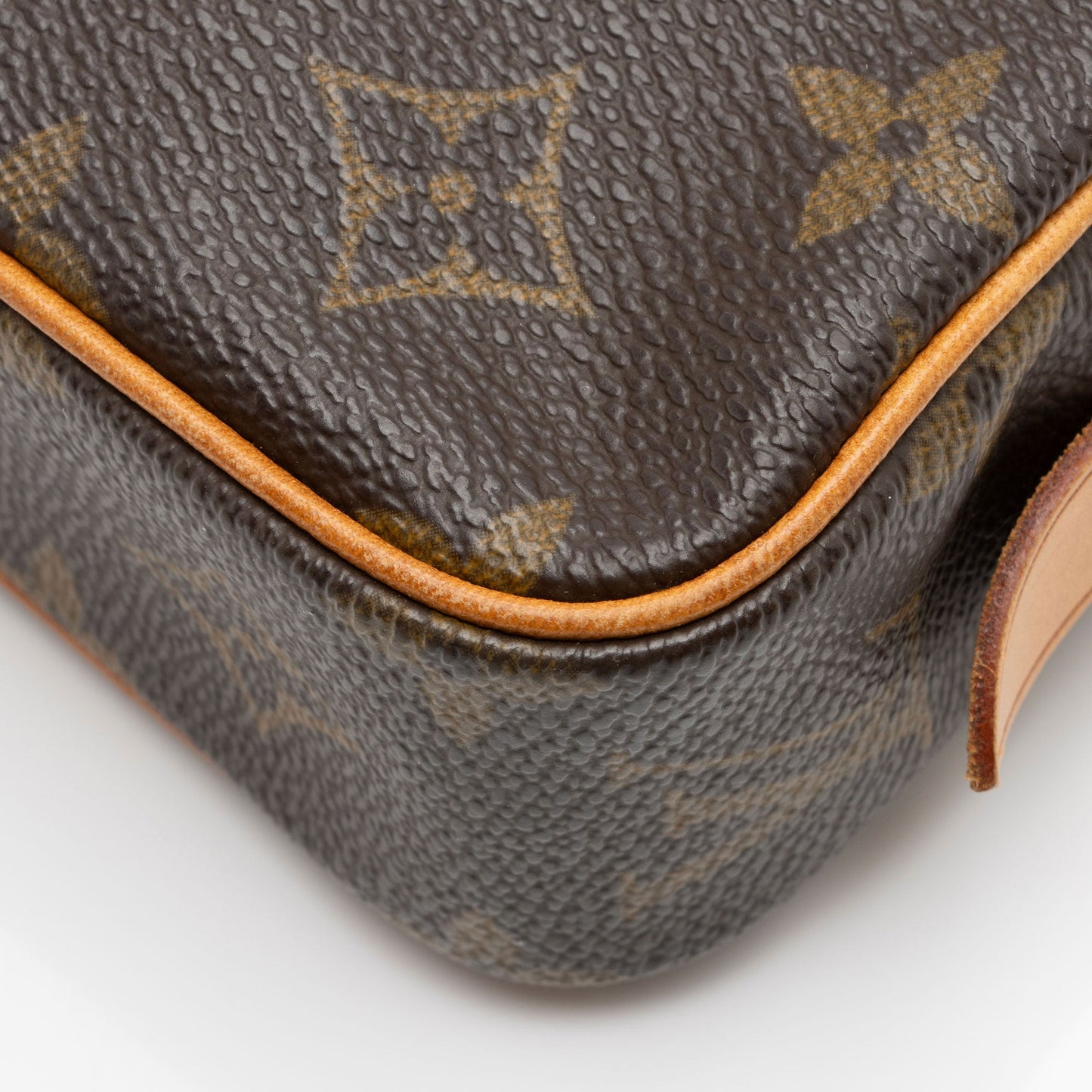 Louis Vuitton Vintage Monogram Canvas Marly Bandouliere Shoulder Bag (SHF-wzwkfk)