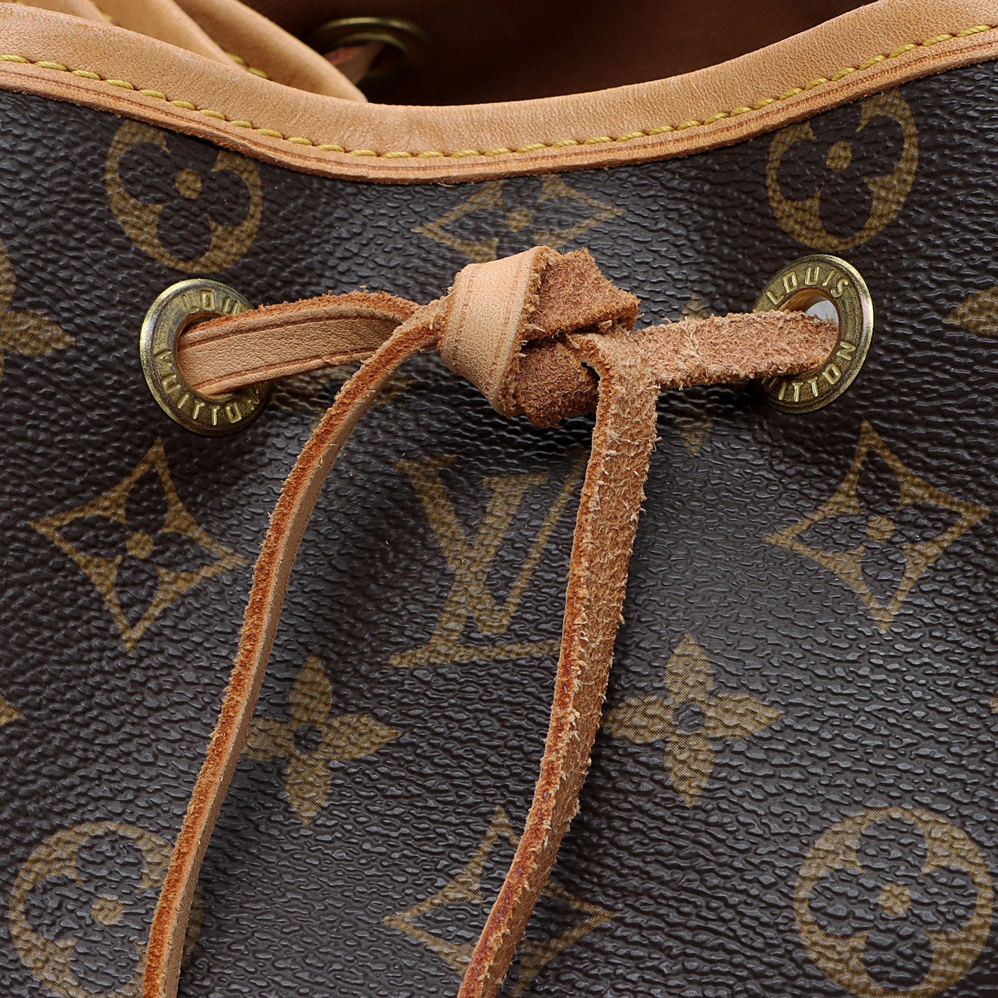 Louis Vuitton Vintage Monogram Canvas Montsouris GM Backpack -  (SHF-tBZjU1)