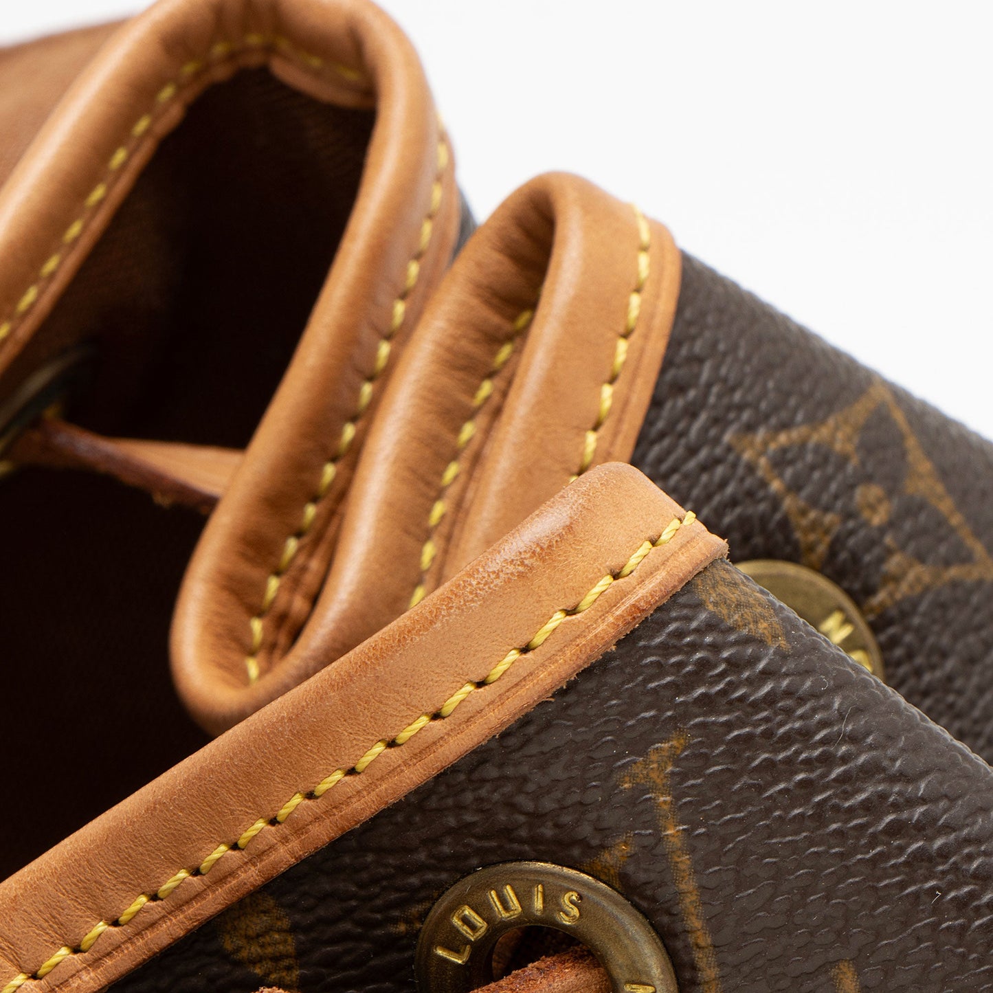 Louis Vuitton Vintage Monogram Canvas Montsouris MM Backpack (SHF-4Ljusr)