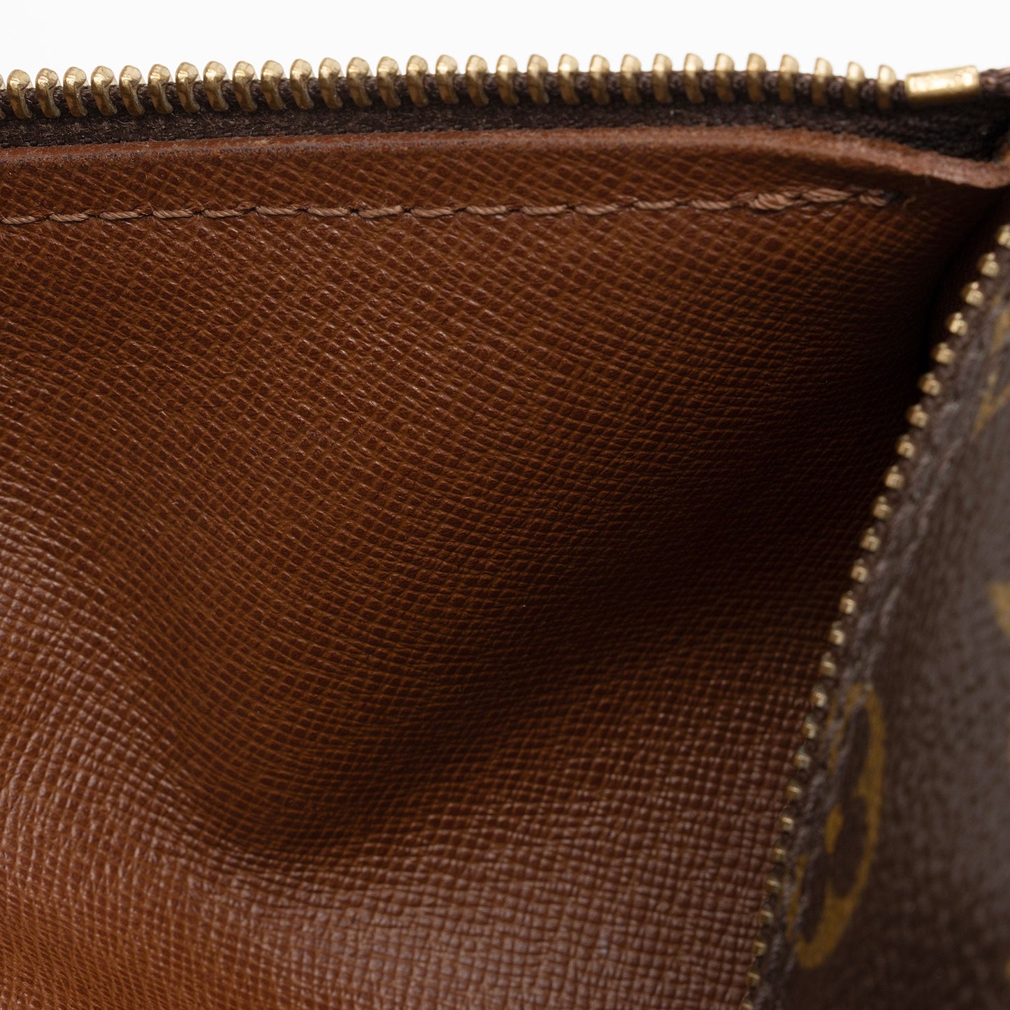 Louis Vuitton Vintage Monogram Canvas Papillon 26 Satchel (SHF-fESYaa)