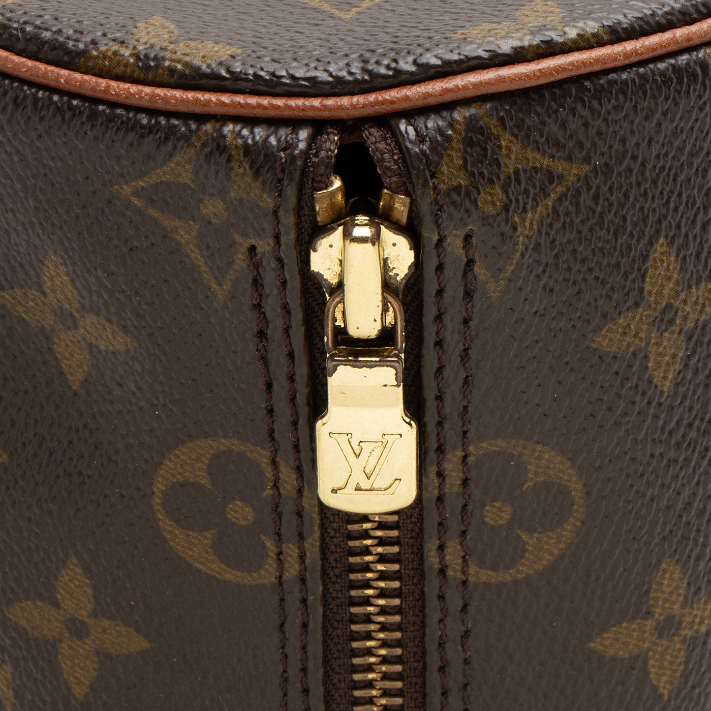 Louis Vuitton Vintage Monogram Canvas Papillon 26 Satchel