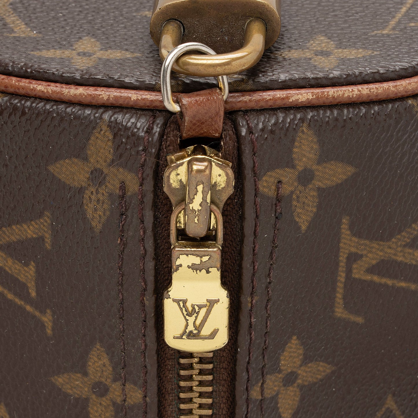 Louis Vuitton Vintage Monogram Canvas Papillon 30 Satchel (SHF-r40l7P)