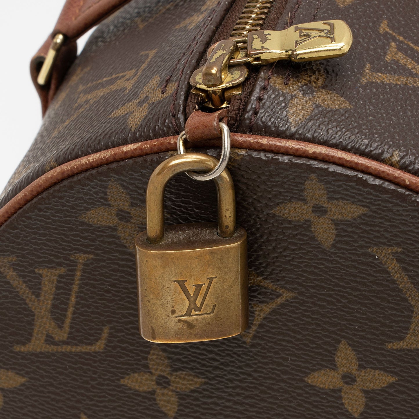 Louis Vuitton Vintage Monogram Canvas Papillon 30 Satchel (SHF-r40l7P)