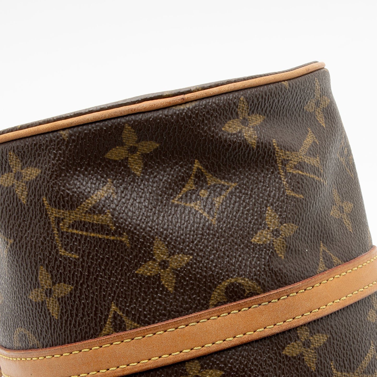 Louis Vuitton Vintage Monogram Canvas Papillon 30 Satchel (SHF-oGFTdu)