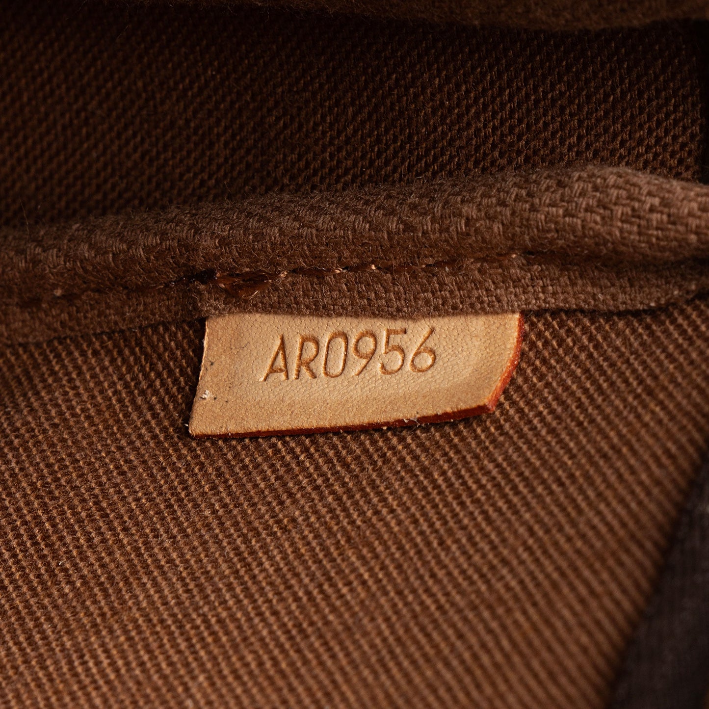 Louis Vuitton Vintage Monogram Canvas Pochette Accessoires