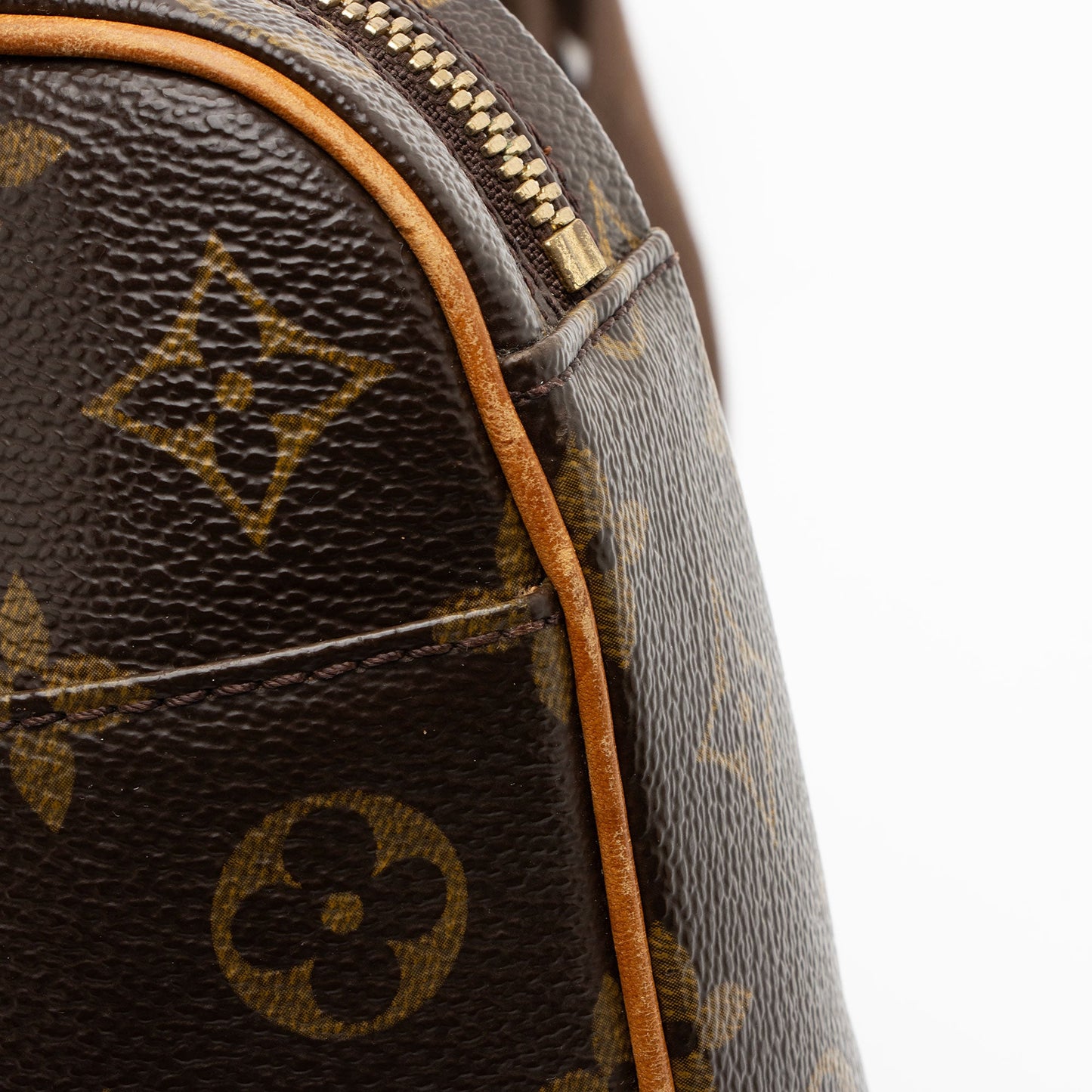 Louis Vuitton Vintage Monogram Canvas Pochette Gange Sling Bag