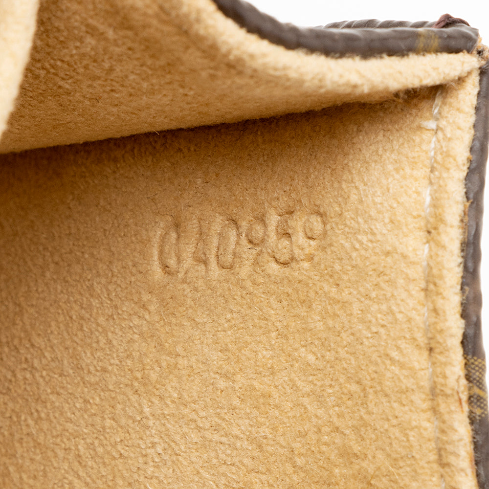 Louis Vuitton Vintage Monogram Canvas Pochette Twin GM Shoulder Bag (SHF-20792)