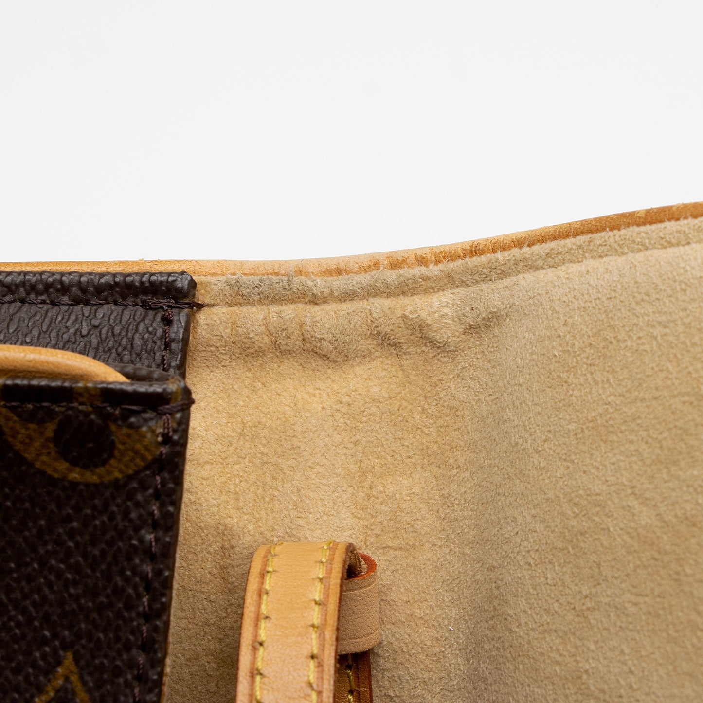 Louis Vuitton Vintage Monogram Canvas Pochette Twin GM Shoulder Bag (SHF-ou7kwX)