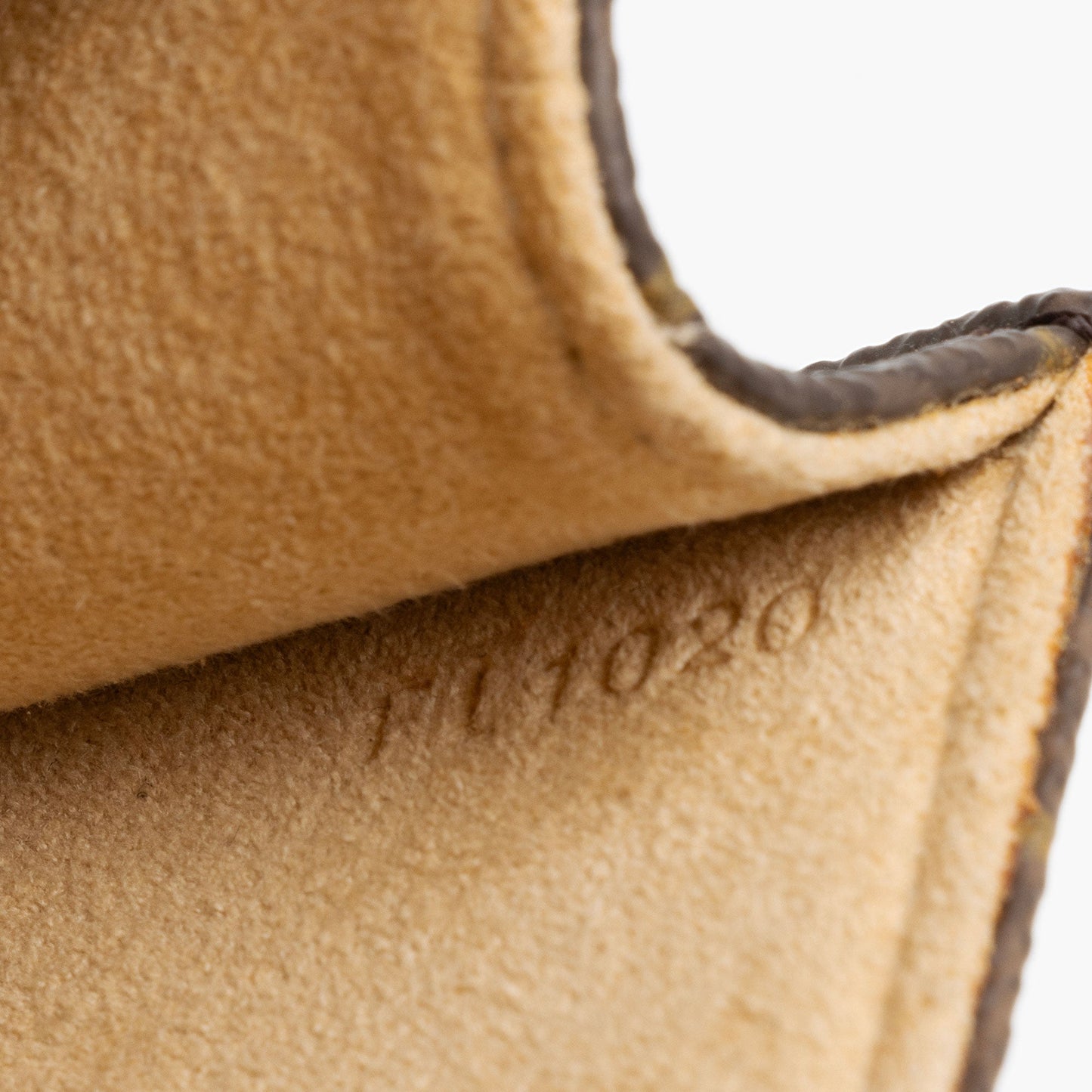 Louis Vuitton Vintage Monogram Canvas Pochette Twin GM Shoulder Bag (SHF-K7tXC4)