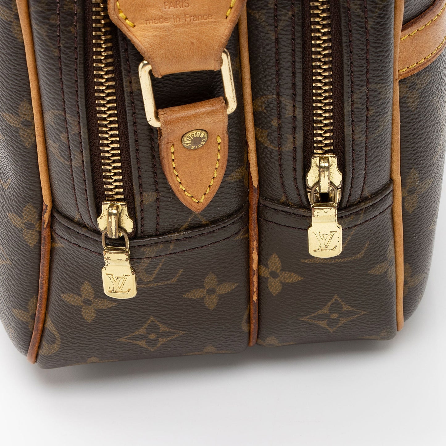 Louis Vuitton Vintage Monogram Canvas Reporter PM Messenger (SHF-Oa30do)