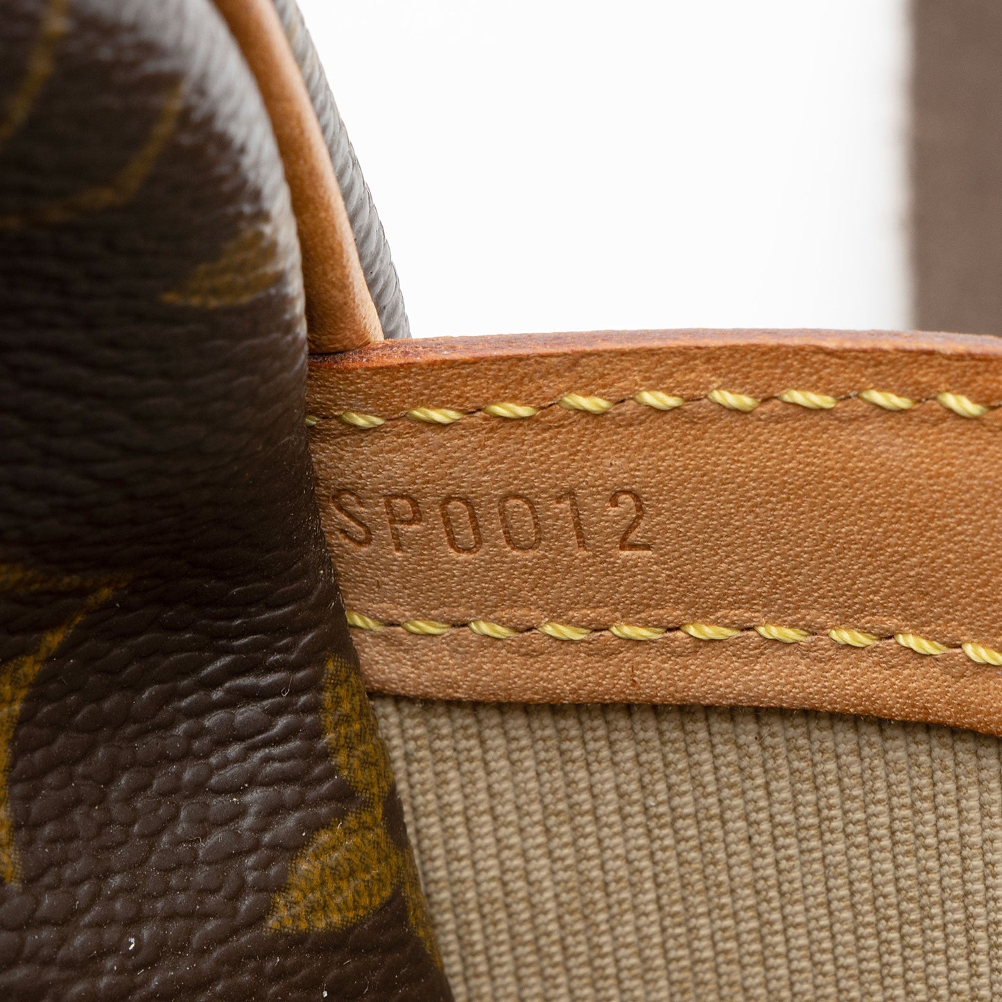 Louis Vuitton Vintage Monogram Canvas Reporter PM Messenger
